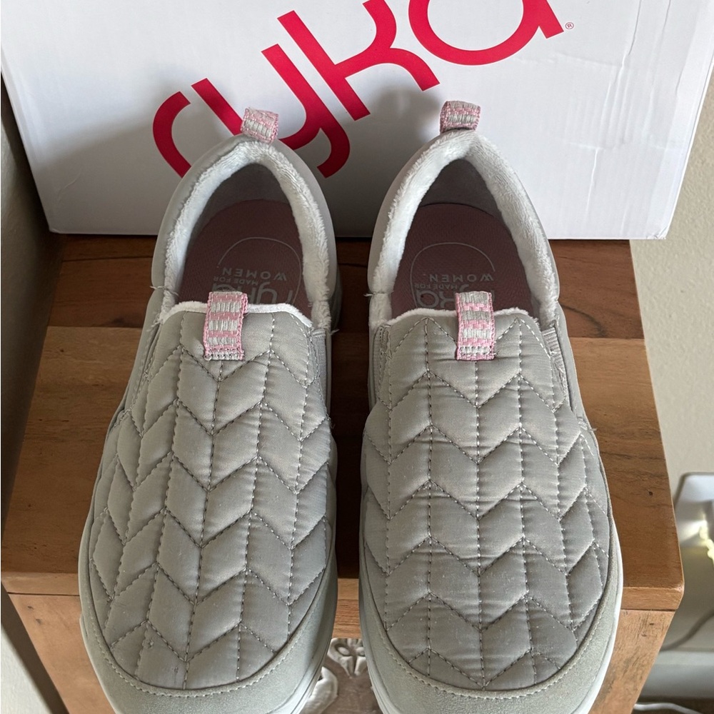 Women’s Ryka Water Repellent Quilted Slip-ons - Ava3 - Picture 2 of 5